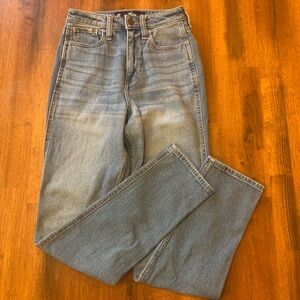 Hollister jeans women’s 00 regular blue ultra high rise mom jean stretch